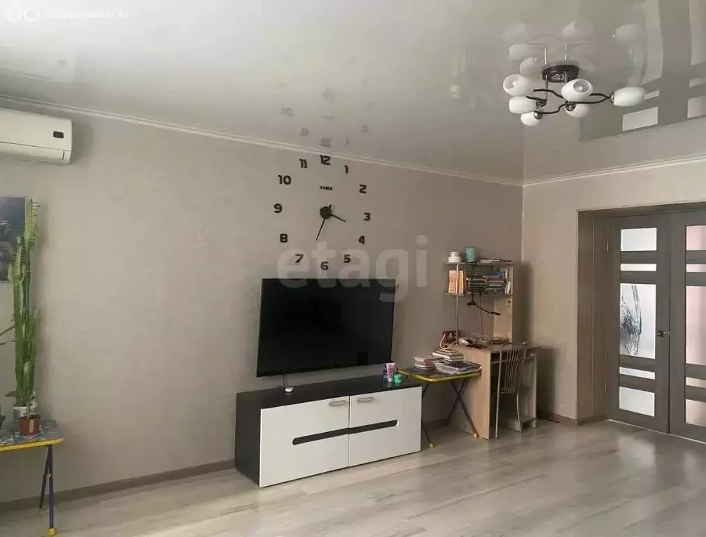 3-комнатная квартира: Стерлитамак, улица Артёма, 74 (80.7 м) - Фото 1