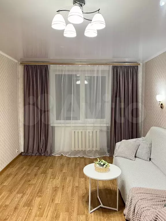 Комната 17 м в 4-к., 9/9 эт. - Фото 1