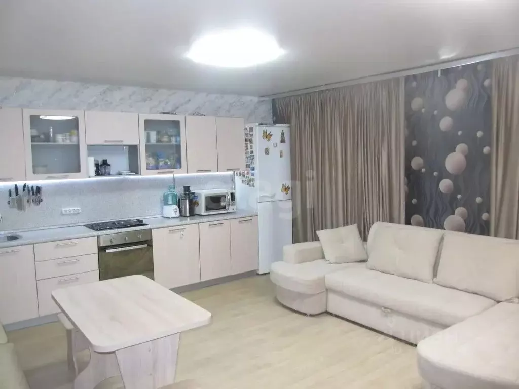 3-к кв. Тюменская область, Тюмень ул. Газовиков, 25к3 (72.3 м) - Фото 1