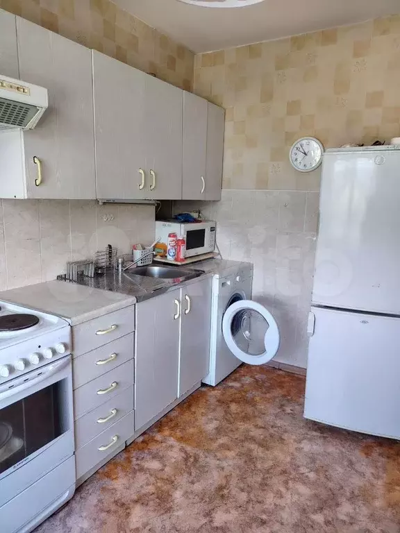 3-к. квартира, 70 м, 2/9 эт. - Фото 1