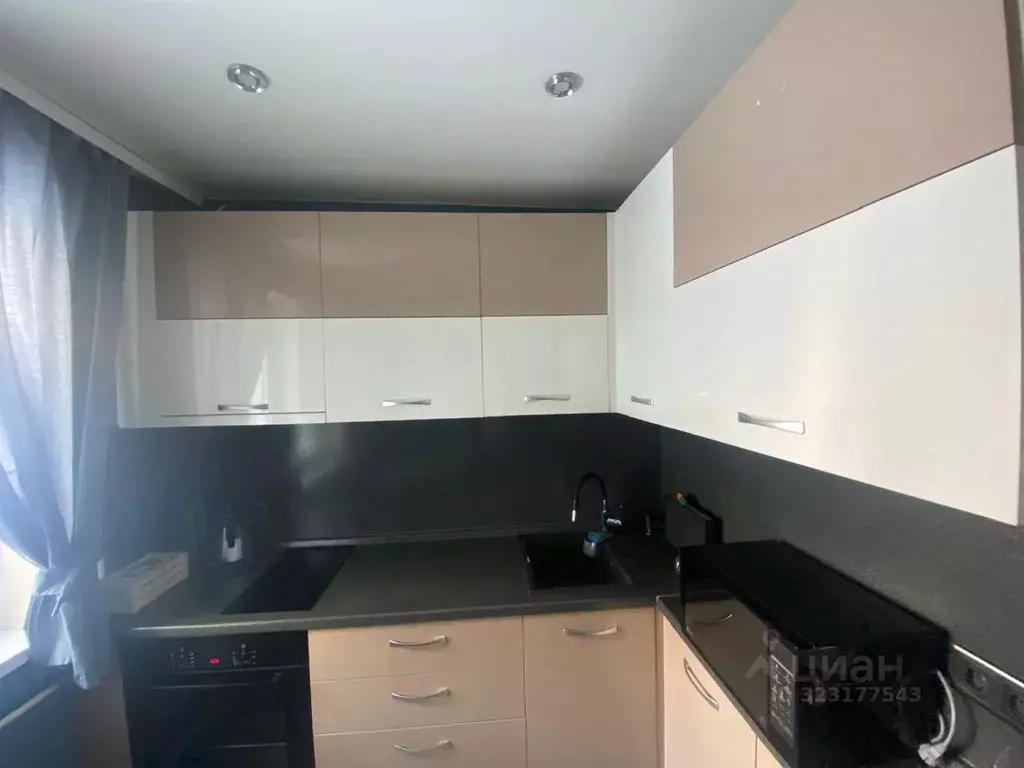 2-к кв. Приморский край, Владивосток ул. Постышева, 15 (49.0 м) - Фото 1