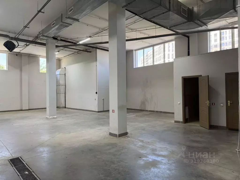Помещение свободного назначения в Татарстан, Казань ул. Энгельса, 17 ... - Фото 1