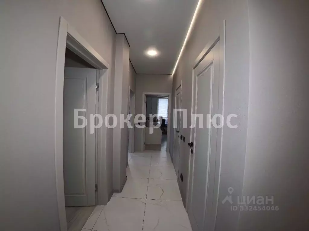 3-к кв. Хакасия, Абакан ул. Комарова, 7А (72.2 м) - Фото 2