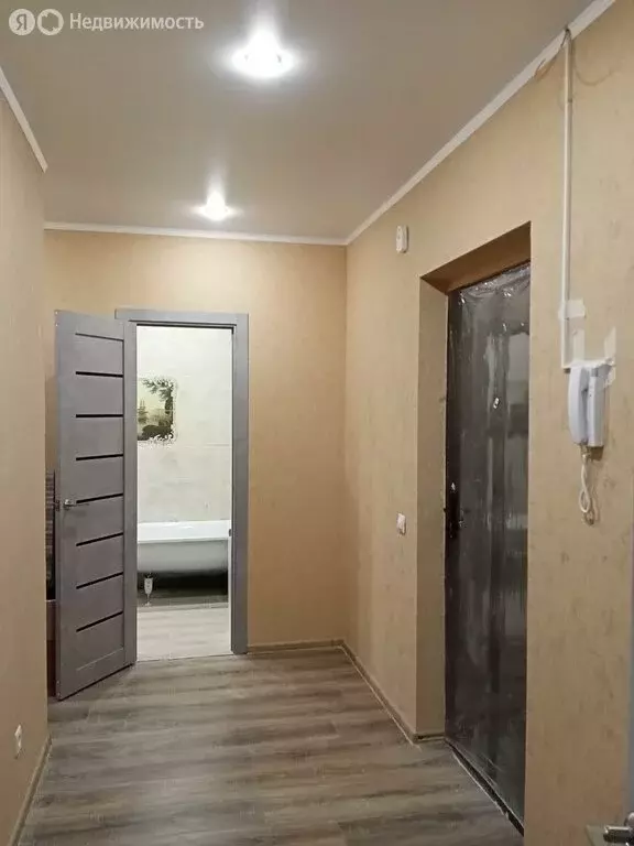 2-комнатная квартира: Краснодар, улица Цезаря Куникова, 24к2 (65 м) - Фото 1