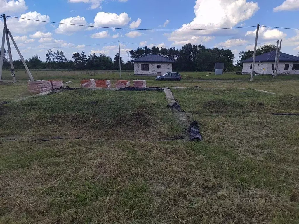 Участок в Белгородская область, Старый Оскол ул. Гвардейская (15.0 ... - Фото 0