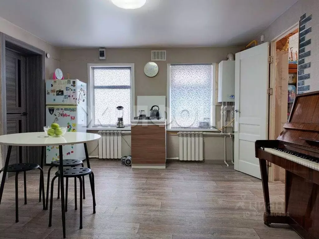 Дом в Алтайский край, Тальменский район, с. Озерки Кооперативная ул. ... - Фото 1