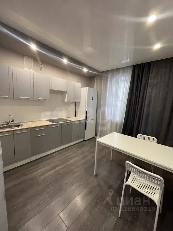 1-к кв. Ульяновская область, Ульяновск Южная ул., 19 (42.0 м) - Фото 1