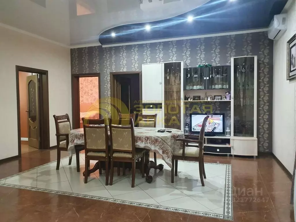 Дом в Краснодарский край, Крымск Кольцевая ул. (294 м) - Фото 1