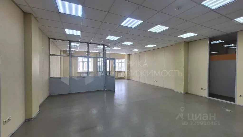 Офис в Тюменская область, Тюмень Харьковская ул., 83Ак4 (82 м) - Фото 0