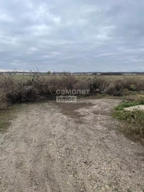 Участок в Краснодарский край, Армавир городской округ, Красная Поляна ... - Фото 0