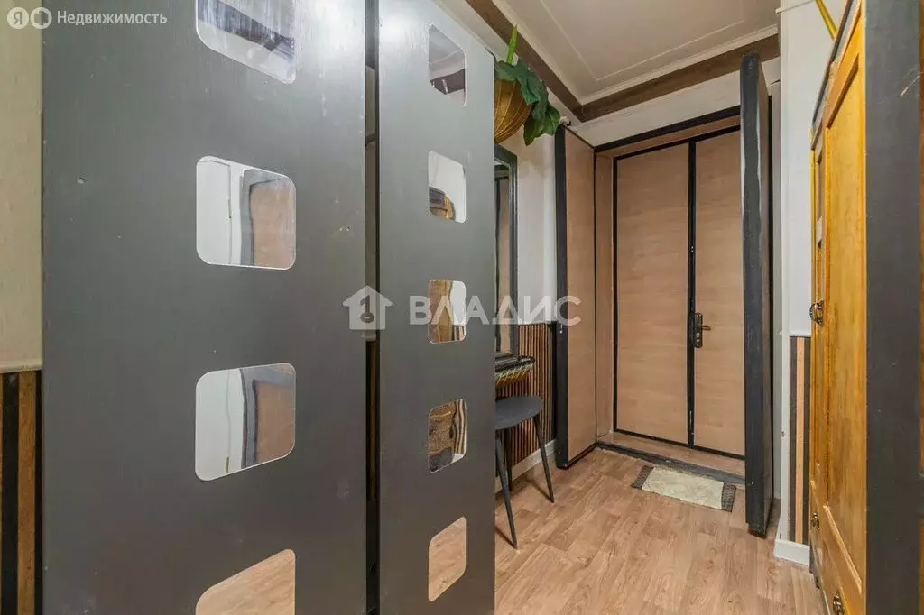 4-комнатная квартира: Санкт-Петербург, 8-я Советская улица, 47 (101 м) - Фото 1