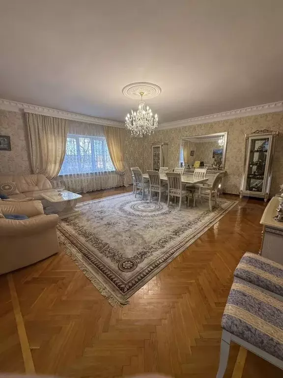 Дом 367 м на участке 4,5 сот. - Фото 0