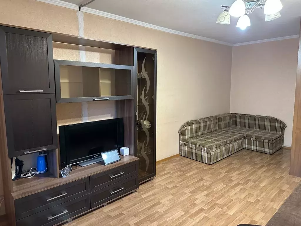 1-к кв. Татарстан, Казань ул. Адоратского, 54 (32.6 м) - Фото 2