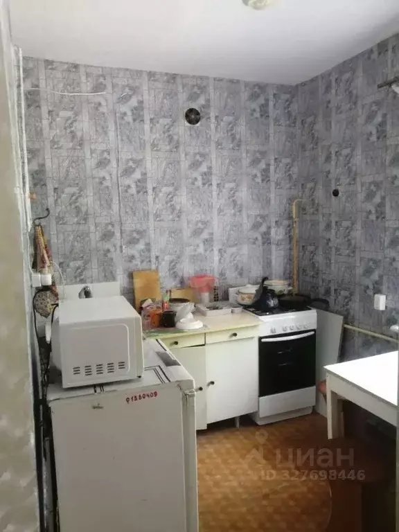 2-к кв. Вологодская область, Великий Устюг пл. Коммуны, 6 (36.6 м) - Фото 1