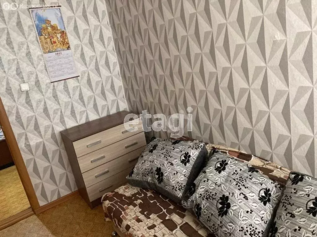 3-комнатная квартира: Ирбит, Зерноочистительная улица, 6 (51.4 м) - Фото 2