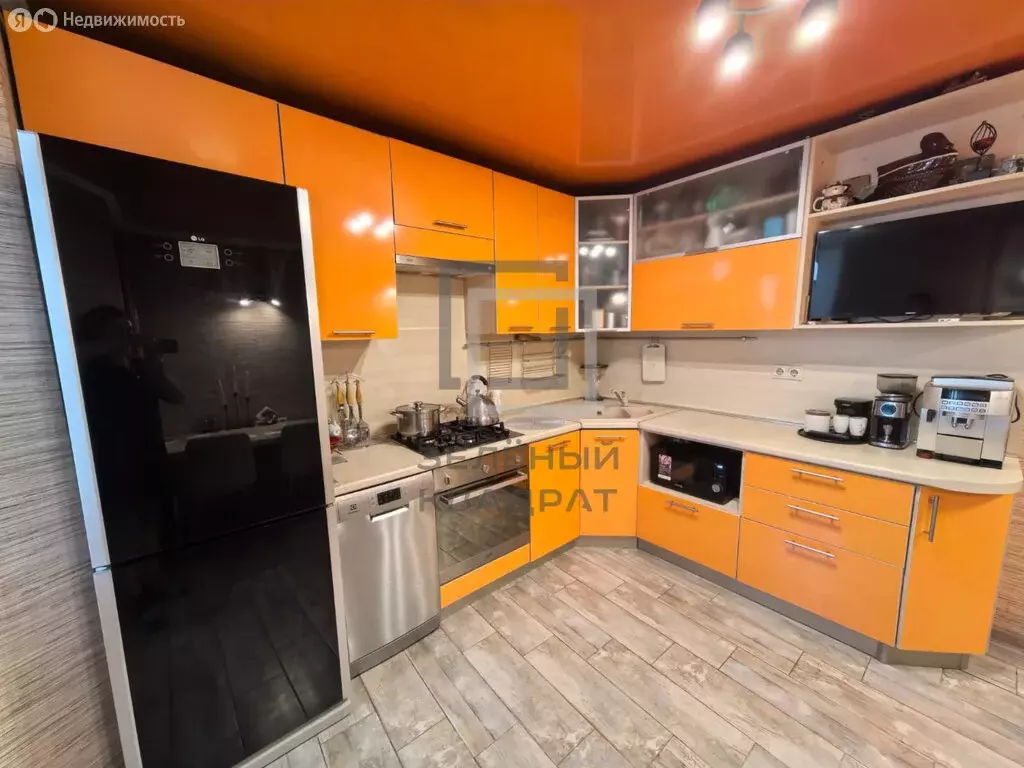 3-комнатная квартира: Стерлитамак, улица Худайбердина, 56А (83.5 м) - Фото 0