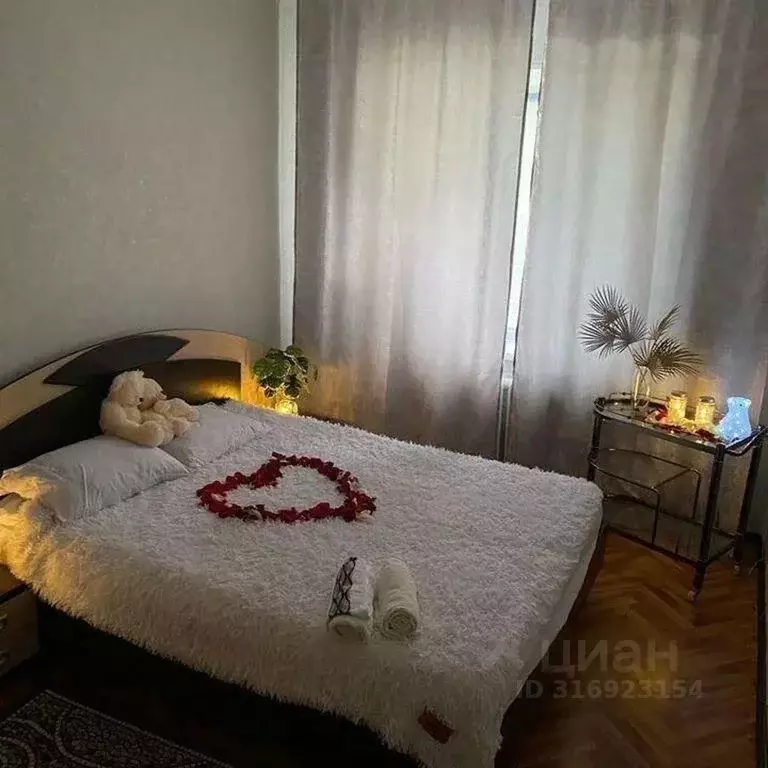 2-к кв. Ханты-Мансийский АО, Нижневартовск Омская ул., 64 (54.0 м) - Фото 0