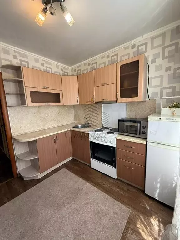 1-к. квартира, 39 м, 4/9 эт. - Фото 1