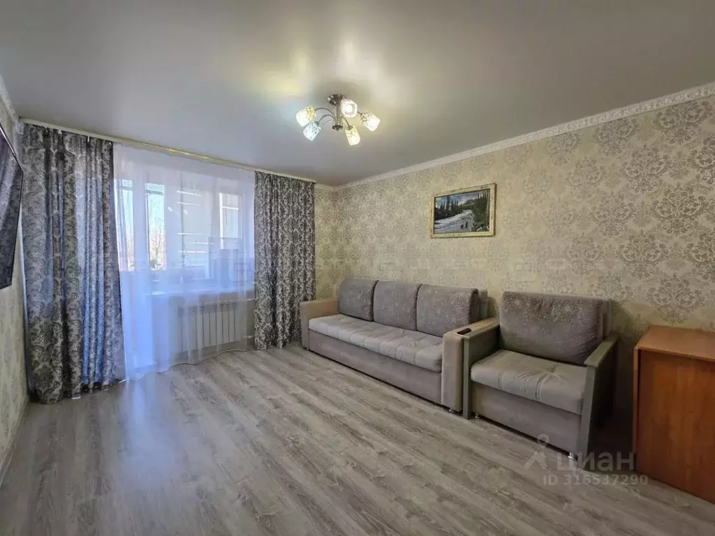 3-к кв. Татарстан, Казань Аметьево жилмассив, ул. Дачная, 5 (65.0 м) - Фото 0