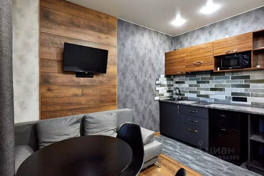 Студия Краснодарский край, Краснодар ул. Им. Героя Яцкова И.В. (24.8 ... - Фото 1