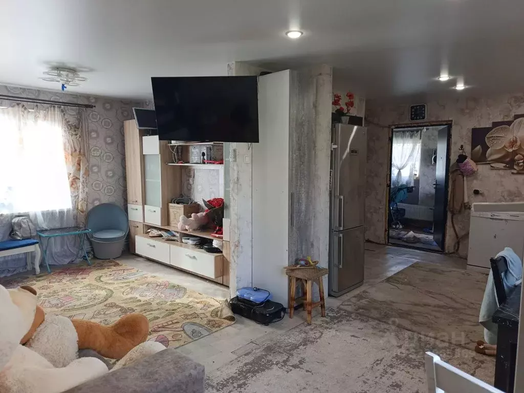 Дом в Смоленская область, Монастырщина пгт ул. Комсомольская, 12 (80 ... - Фото 1