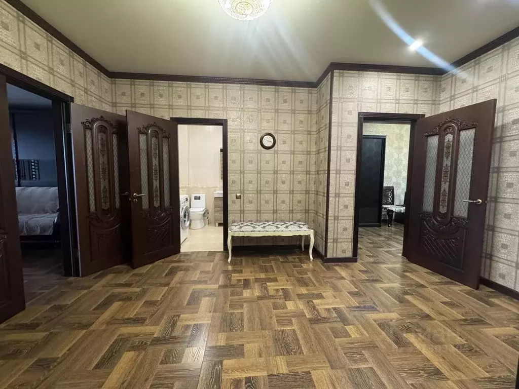 3-к кв. Северная Осетия, Владикавказ Кырджалийская ул., 10к1 (85.0 м) - Фото 1