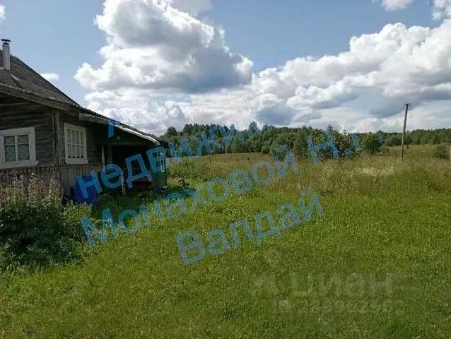Дом в Новгородская область, Валдайский район, Едровское с/пос, д. ... - Фото 2