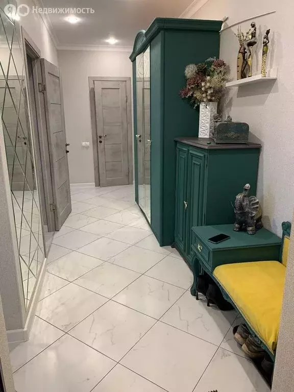 3-комнатная квартира: село Озерецкое, бульвар Радости, 22 (76 м) - Фото 2