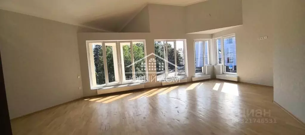 Дом в Кабардино-Балкария, Нальчик ул. Инессы Арманд, 46 (600 м) - Фото 2