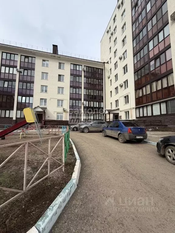 1-к кв. Башкортостан, Октябрьский Социалистическая ул., 10 (40.0 м) - Фото 0