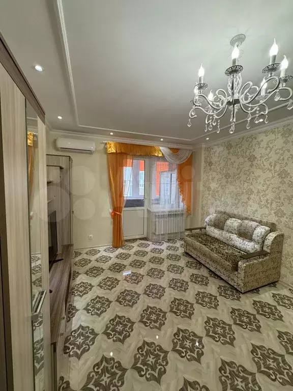 2-к. квартира, 70 м, 9/9 эт. - Фото 0