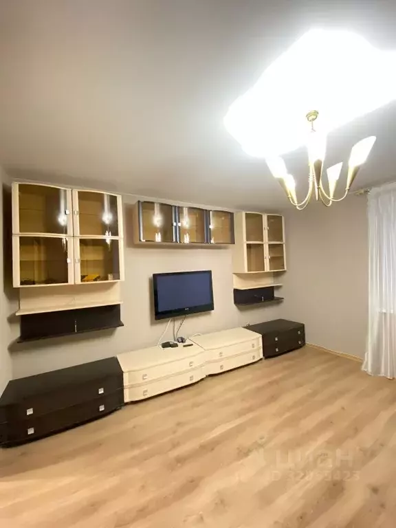 2-к кв. Нижегородская область, Нижний Новгород ул. Фрунзе, 21 (76.0 м) - Фото 1