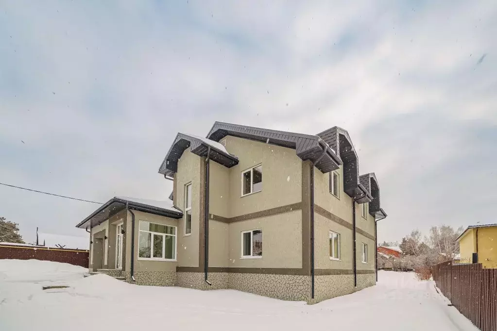 Дом в Свердловская область, Березовский ул. Коммунаров, 36 (204 м) - Фото 1