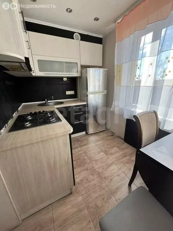 4-комнатная квартира: город Светлый, Советская улица, 26 (65.4 м) - Фото 1