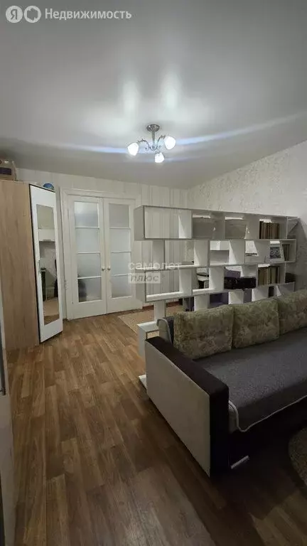 2-комнатная квартира: Каменск-Уральский, Железнодорожная улица, 40 ... - Фото 1