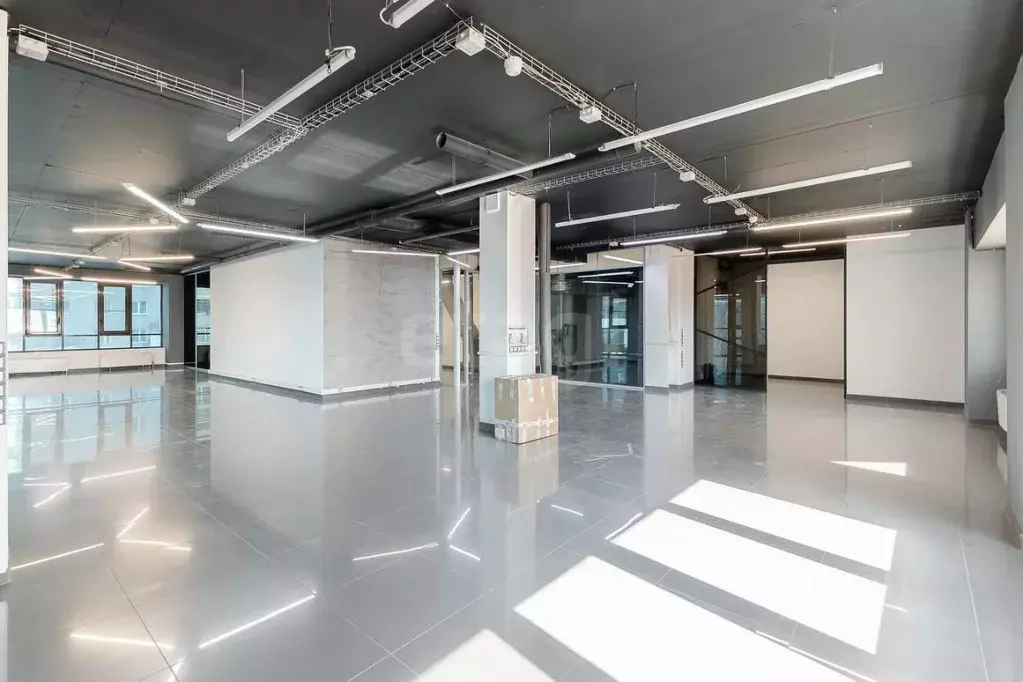 Помещение свободного назначения в Свердловская область, Екатеринбург ... - Фото 2