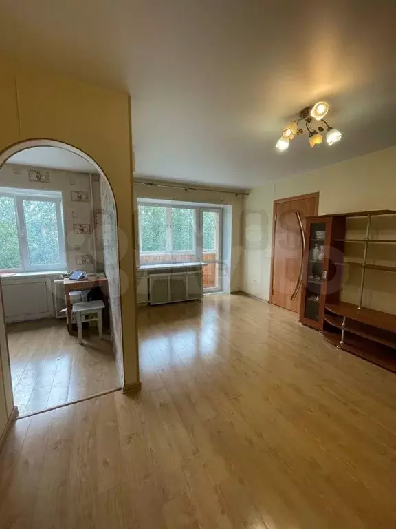 2-к. квартира, 42 м, 5/5 эт. - Фото 0