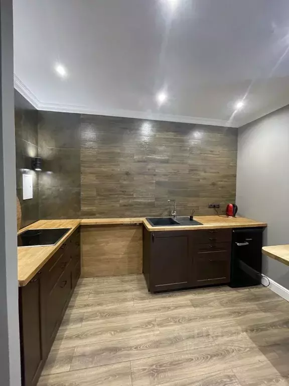 1-к кв. Нижегородская область, Нижний Новгород Республиканская ул., ... - Фото 1