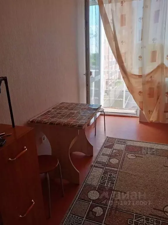 Комната Омская область, Омск Порт-Артур мкр, ул. 5-я Марьяновская, 4/2 - Фото 0