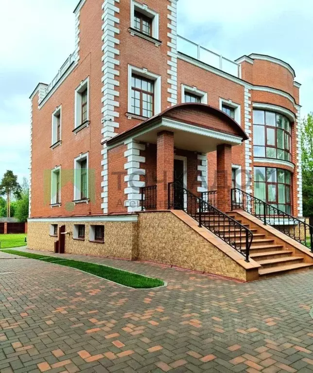 Дом в Санкт-Петербург пос. Песочный, Школьная ул., 15 (557 м) - Фото 1