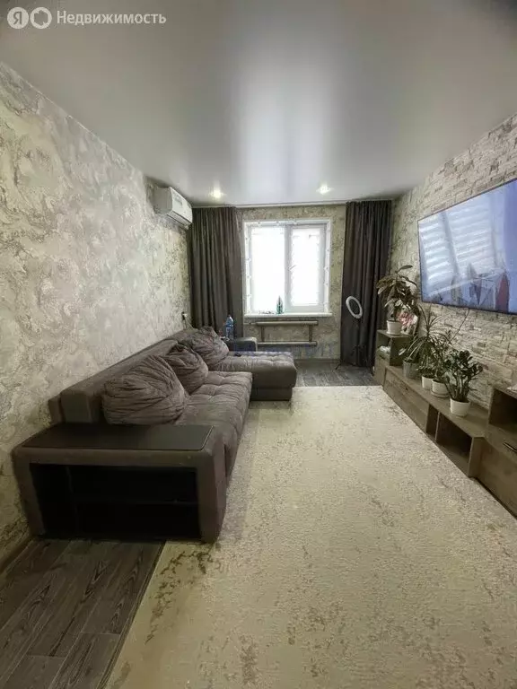 3-комнатная квартира: Нижний Новгород, Союзный проспект, 9 (62.2 м) - Фото 1