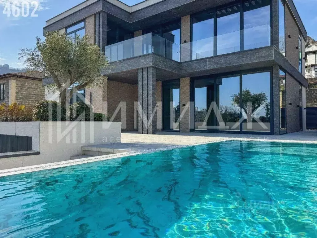Дом в Краснодарский край, Сириус пгт ул. Ружейная, 37 (340 м) - Фото 0