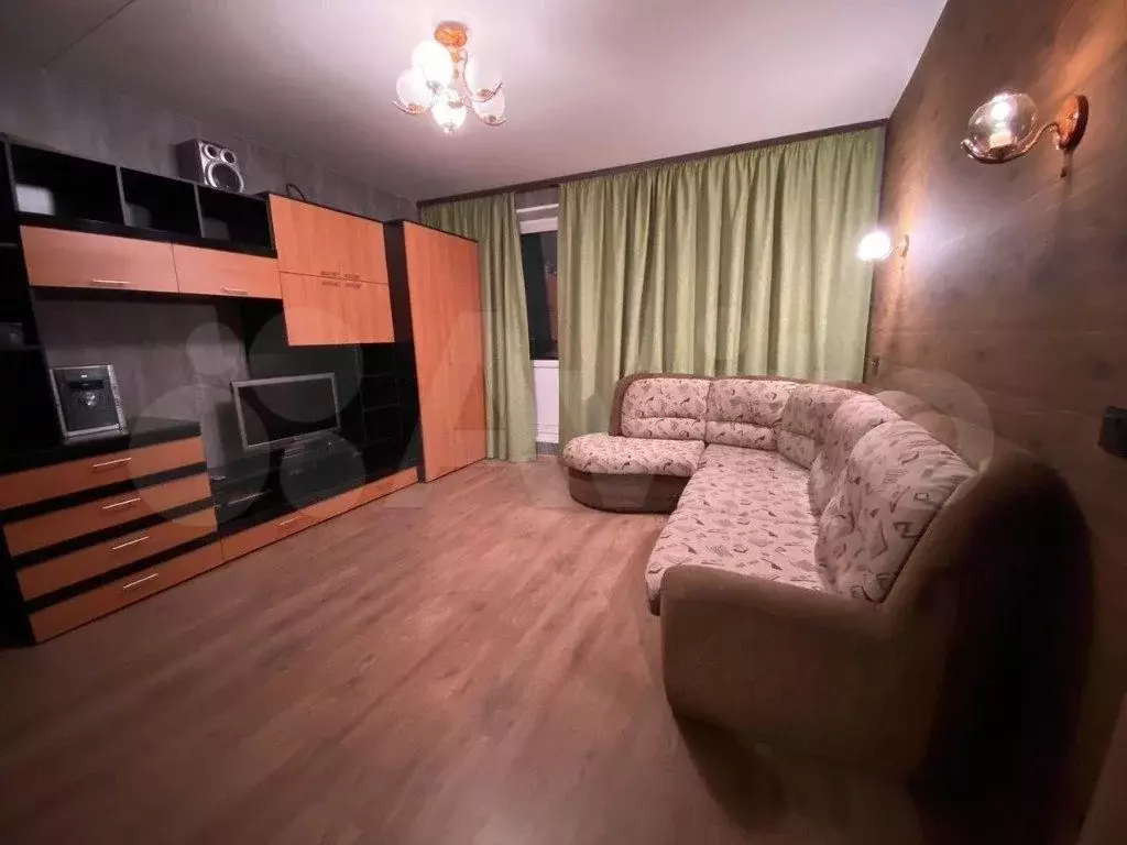 1-к. квартира, 50 м, 9/12 эт. - Фото 0
