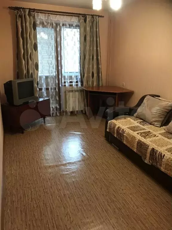1-к. квартира, 31 м, 4/10 эт. - Фото 0