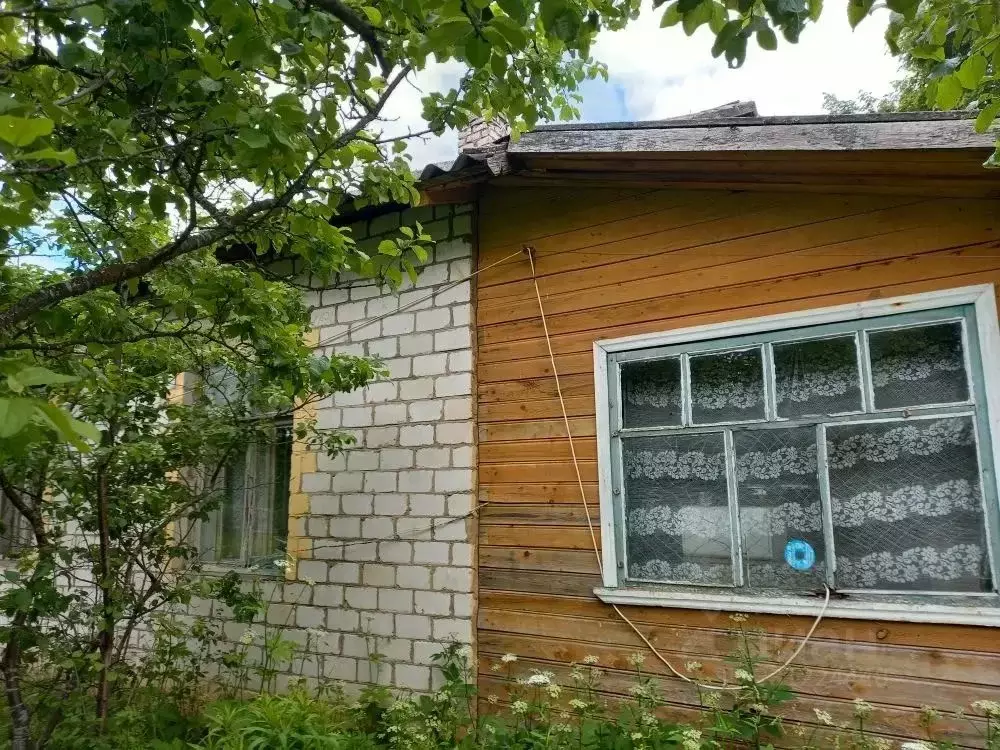 2-к кв. Псковская область, Плюсса рп ул. Полевая, 8 (55.1 м) - Фото 2