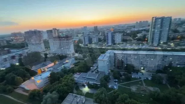 3-к. квартира, 85 м, 25/26 эт. - Фото 1