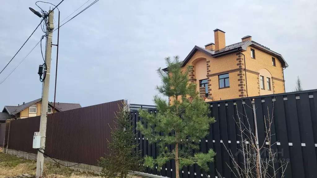 Коттедж, 300 м - Фото 0