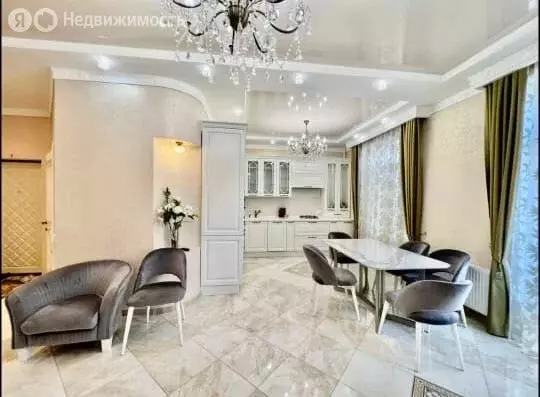 2-комнатная квартира: Геленджик, Южная улица, 4 (72.2 м) - Фото 2