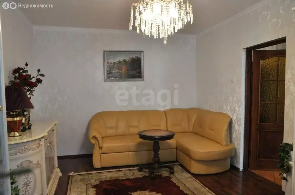 2-комнатная квартира: Калининград, улица Полковника Ефремова, 1 (56.6 ... - Фото 1