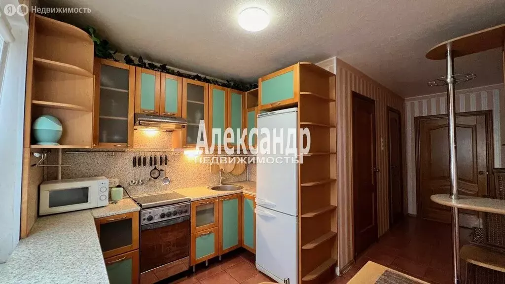 2-комнатная квартира: Светогорск, улица Льва Толстого, 4 (58.7 м) - Фото 2